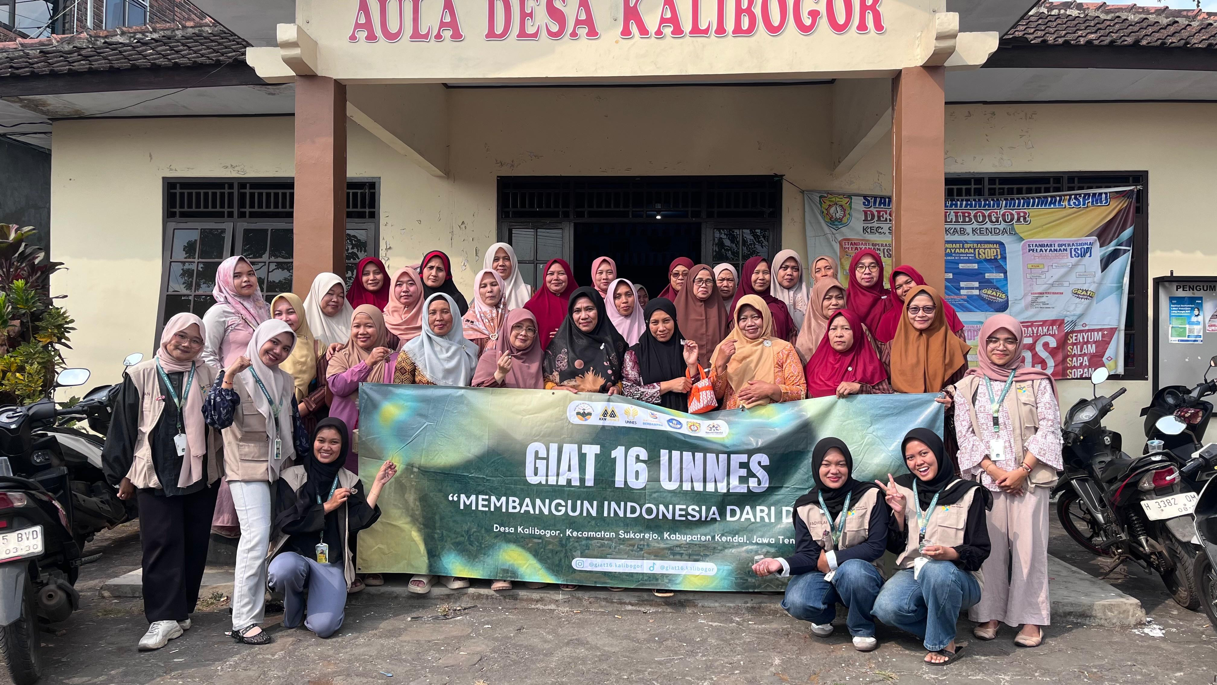 Sosialisasi Pembuatan Gantungan Kunci dari Limbah Kulit Kopi